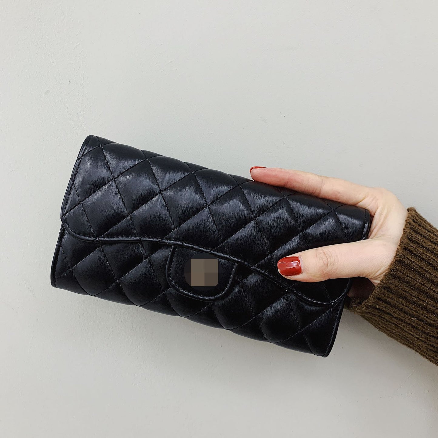 Small Fragrance Folding Wallet for Women – PU Leather, Zipper Closure, Embroidered Stripes, Compact, Stylish, Available in Black